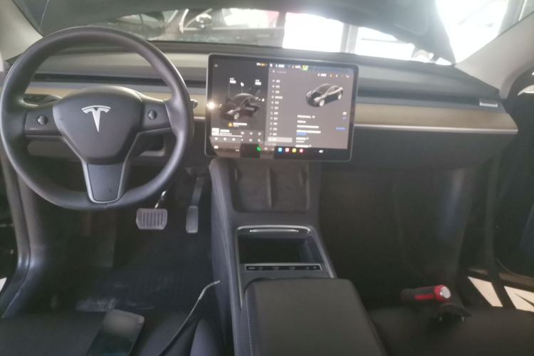 Used Tesla Model Y 2022 Rear-Wheel-Drive Version
