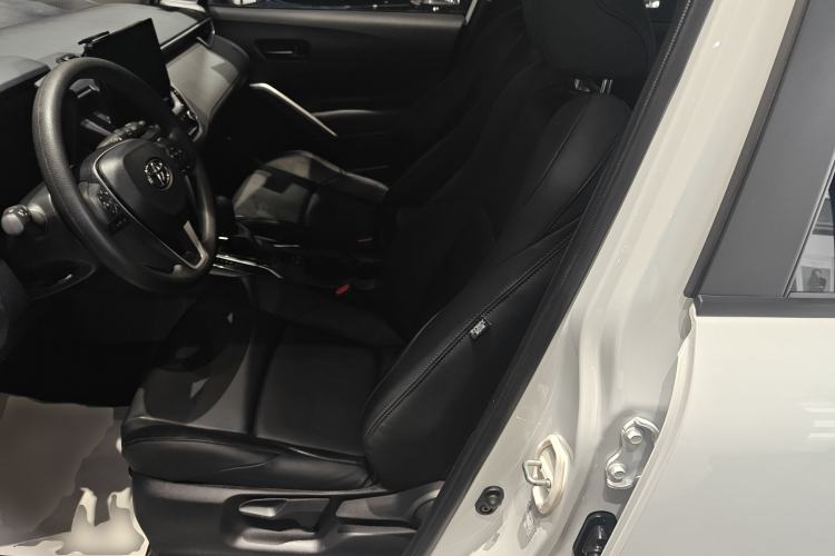 Used Toyota FRONTLANDER 2023 2.0L Smart Electric Hybrid Dual-Engine Leading Edition
