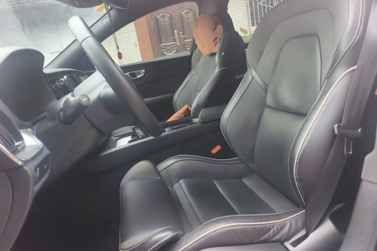 Used Volvo V60 2021 B5 Zhiyuan Sport Edition