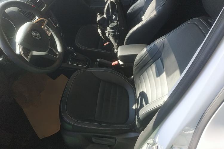 Used Skoda Yeti 2017 TSI280 DSG Car Enjoy Brothers Edition