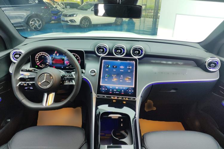 Used Mercedes-Benz GLC 2023 GLC 260 L 4MATIC Luxury 7-Seater