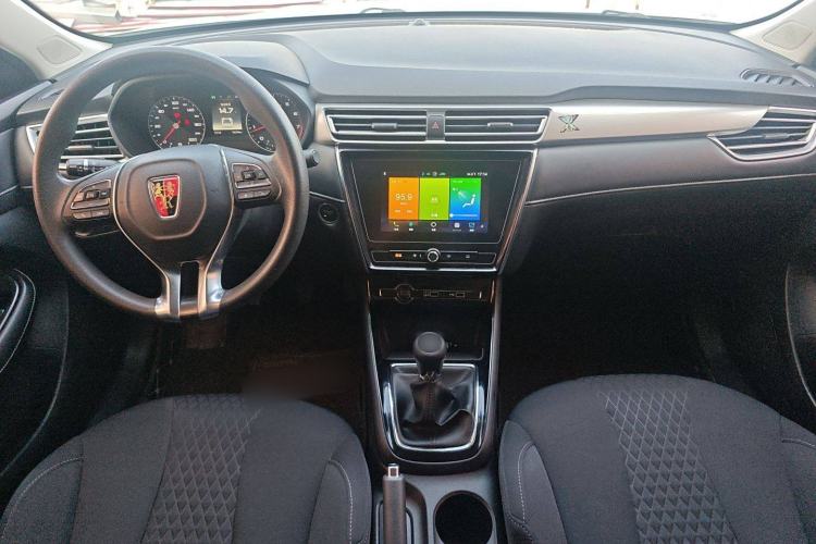 Used Roewe i5 2019 1.5L Manual 4G Connected Langyue Edition
