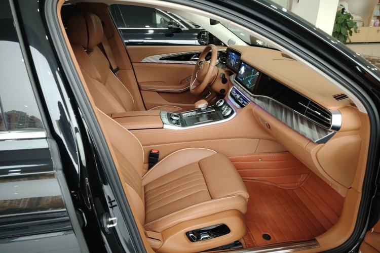 Used Hongqi H9 2023 2.0T Smart Connect Flagship Edition
