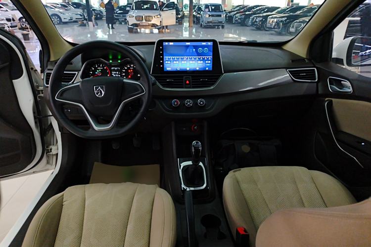 Used Baojun 310W 2017 1.5L Manual Comfort Model China V Standard
