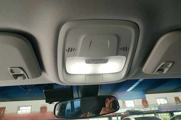 Used Buick Velite 6 2023 Revised Version 430 km Range – Commuter Edition
