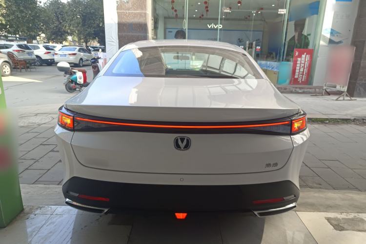 Used Changan Eado 2025 Blue Whale 1.5T 500Bar Prestige Model