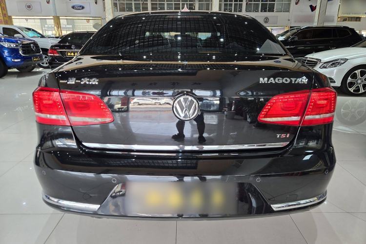 Used Volkswagen Magotan 2016 1.8TSI Luxury Comfort Model