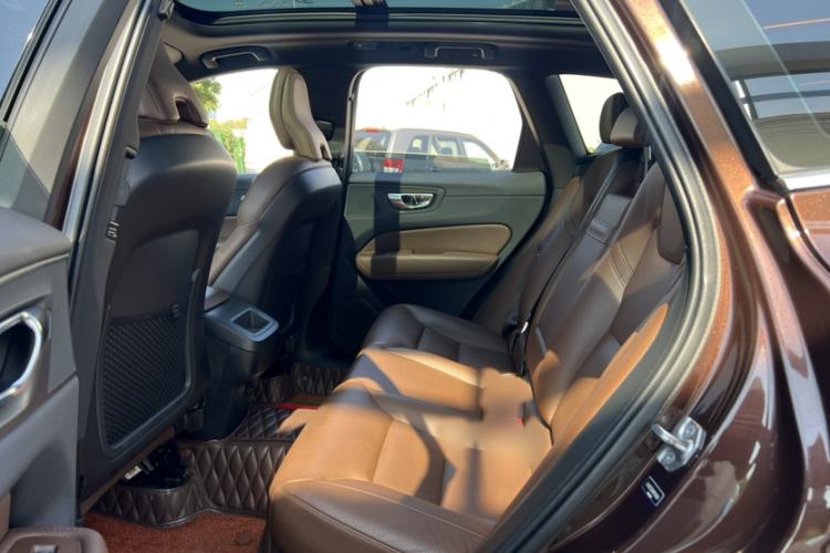 Used Volvo XC60 2021 T5 4x4 Smart Luxury Edition
