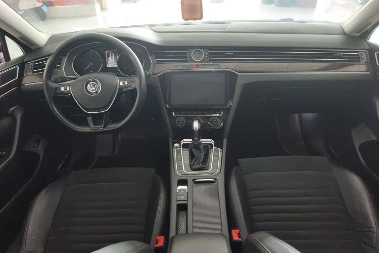 Used Volkswagen Magotan 2018 380TSI DSG Luxury Model
