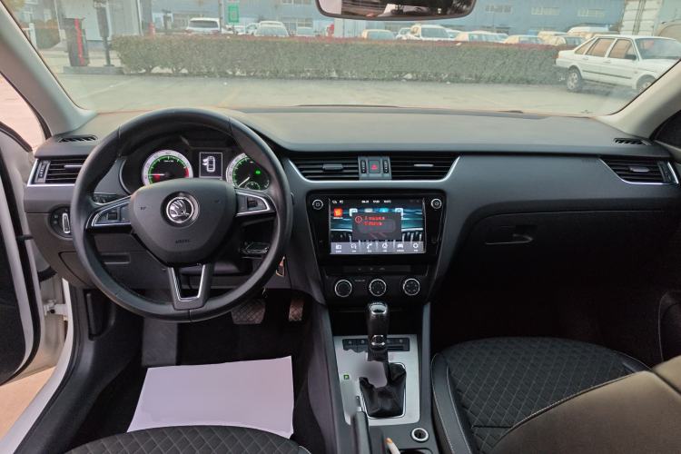 Used Skoda Octavia 2018 TSI230 DSG Luxury Edition