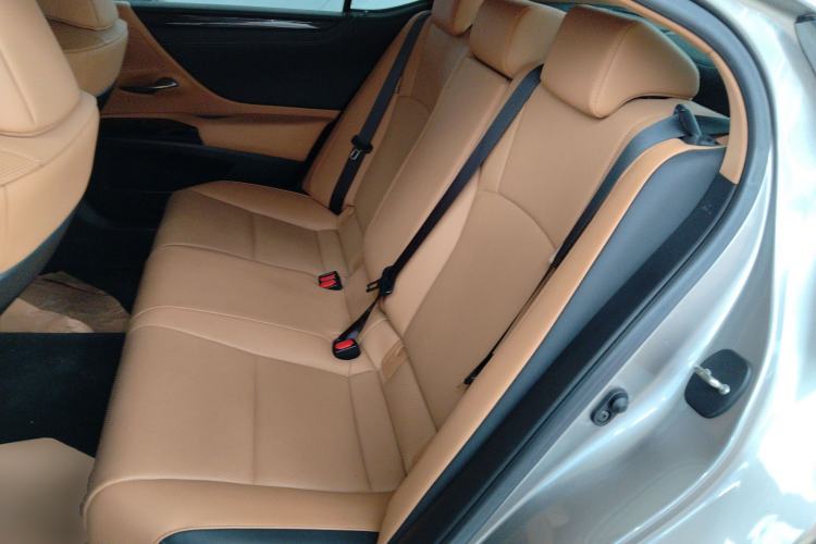 Used Lexus ES 2021 200 Excellence Edition