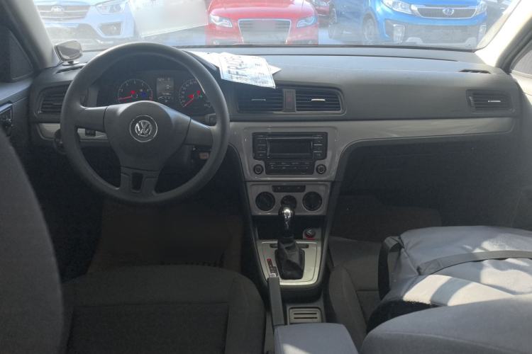 Used Volkswagen Lavida 2013 Revised Classic 1.6L Automatic Fashion Edition