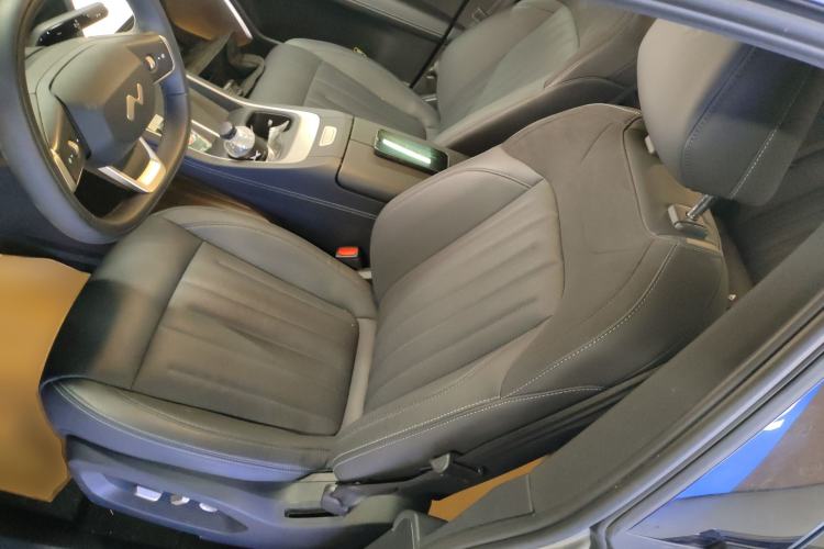 Used ONVO L60 2024 60 kWh All-Wheel Drive
