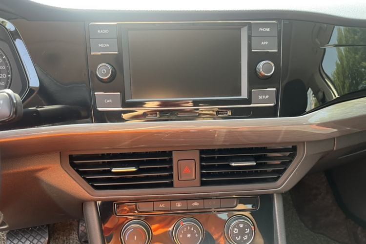 Used Volkswagen Bora 2019 Revised Version 1.5L Automatic Comfort Edition China V Standard
