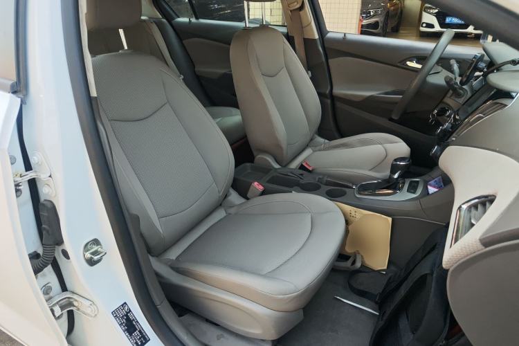 Used Chevrolet Cruze 2015 1.5L Automatic Fashion Navigation Edition
