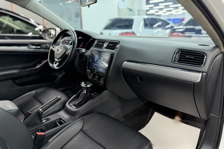 Used Volkswagen Sagitar 2018 280TSI DSG Comfort Model