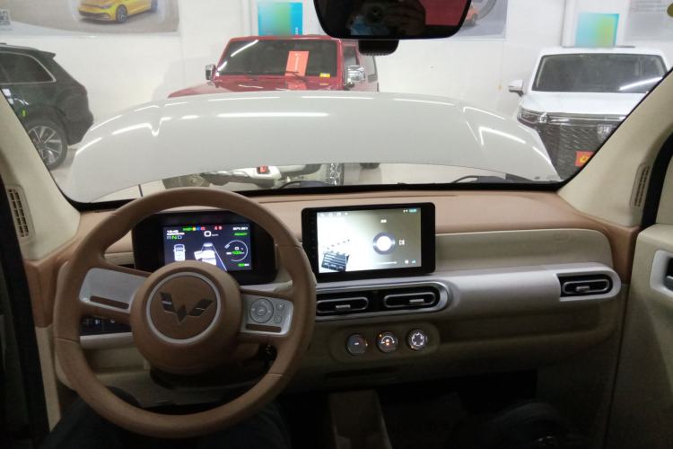 Used Wuling Hongguang MINIEV 2024 3rd Generation 215km Youth Edition
