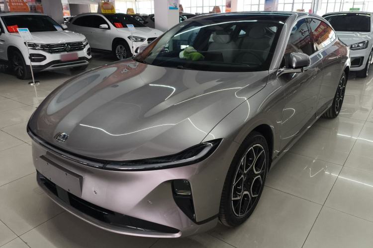 Used  A07 2025 Blue Whale Range-Extending Version 230 Flagship Model