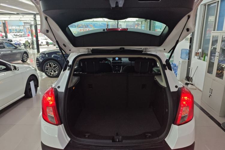 Used Buick Encore 2015 1.4T Automatic Two-Wheel Drive Urban Elite Version
