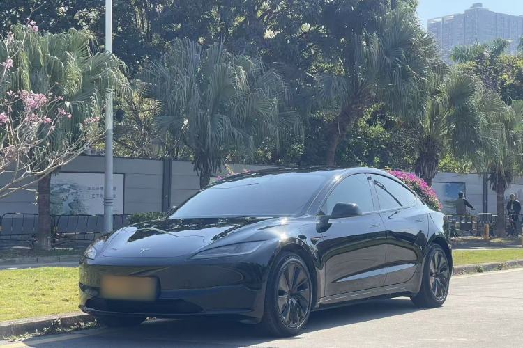 Used Tesla Model 3 2023 Long-Range All-Wheel-Drive Version