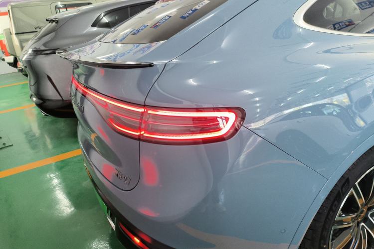 Used Hima Luxeed R7 2024 All-Electric 667 km Max
