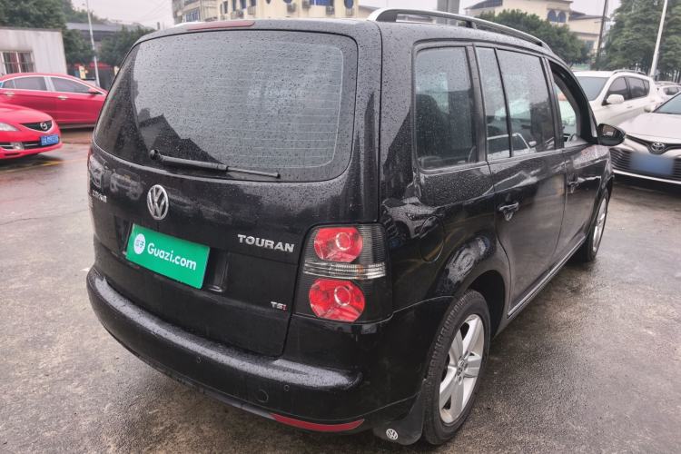 Used Volkswagen Touran 2015 1.4T DSG Comfort Edition 5 Seats