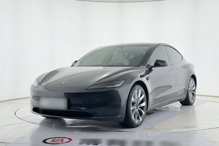 Used Tesla Model 3 2023 Long-Range All-Wheel-Drive Version
