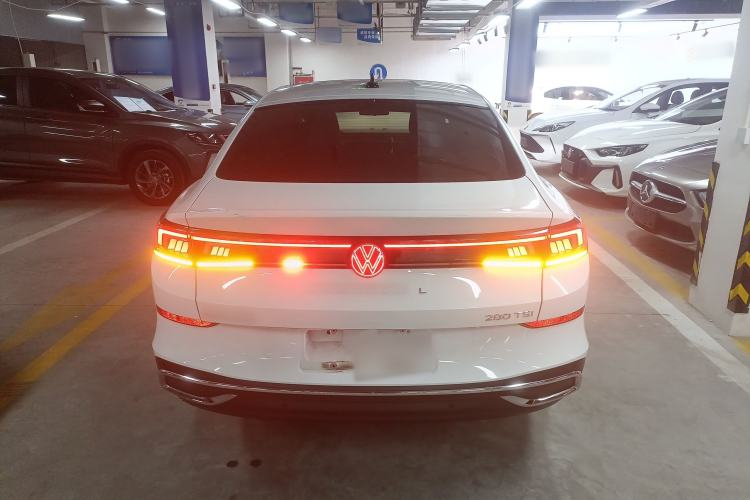 Used Volkswagen Lamando 2023 Lavida L 280TSI DSG Cool & Spicy Edition

