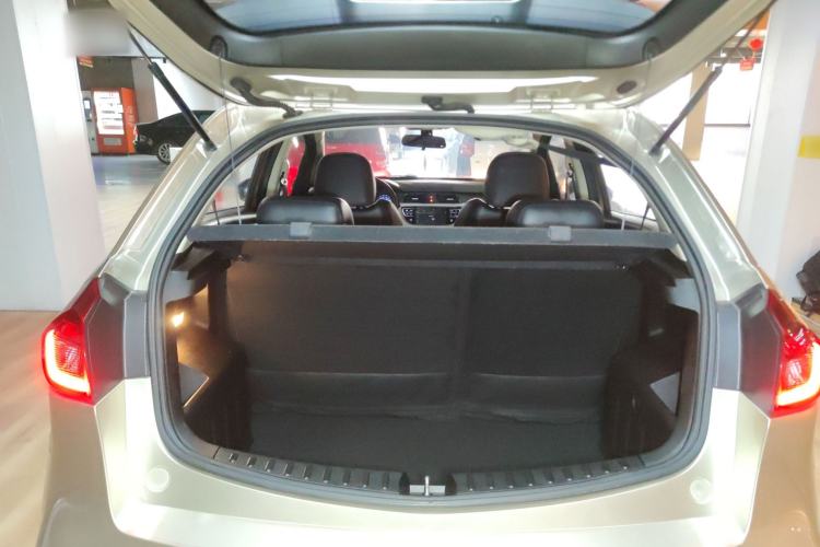 Used Geely Auto Vision X3 2020 1.5L CVT Luxury Model
