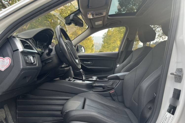 Used BMW 3 Series 2019 320Li Fashion Model
