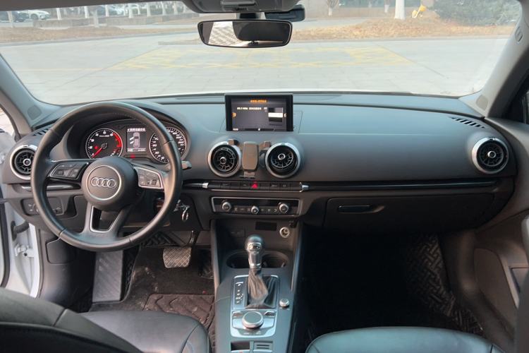 Used Audi A3 2019 Sportback 35 TFSI Fashion Edition China VI Emission Standard