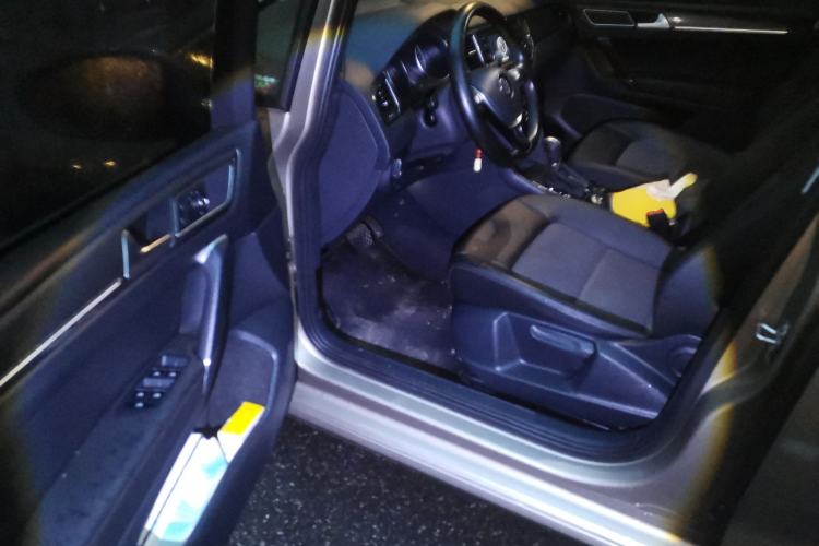 Used Volkswagen Golf Sportsvan 2018 230TSI Automatic Trend Edition
