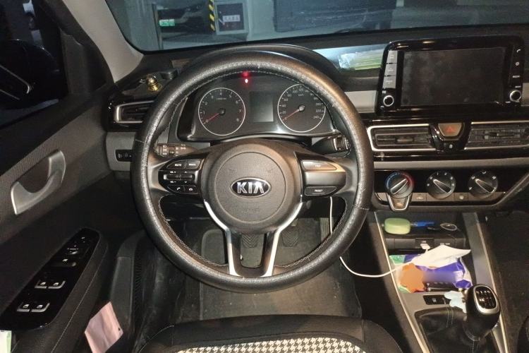 Used Kia Forte 2018 1.6L Manual Value Edition with Sunroof