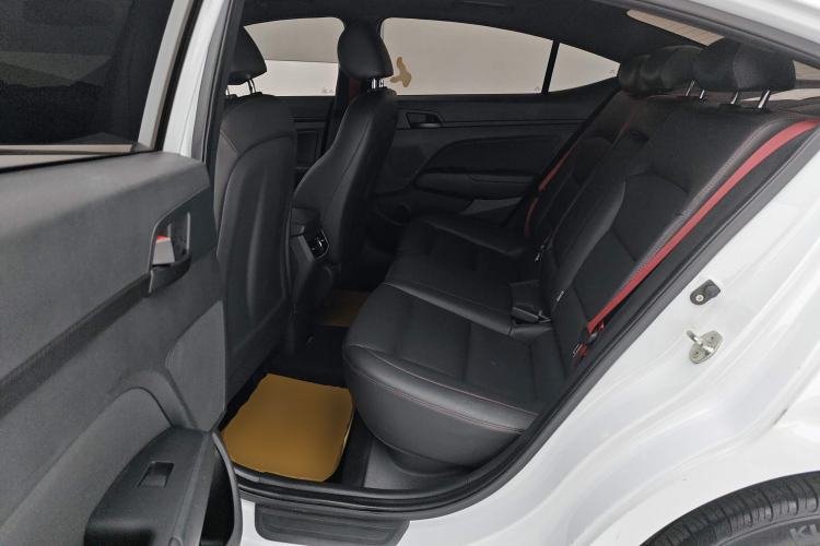 Used Hyundai Elantra 2019 1.4T Dual-Clutch Xuan Dong · Dynamic Model
