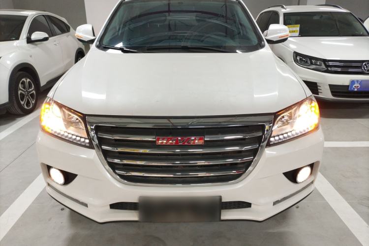Used Haval H2 2018 Chuanxiang Edition Red Badge 1.5T Dual-Clutch Two-Wheel Drive Fashionable Model
