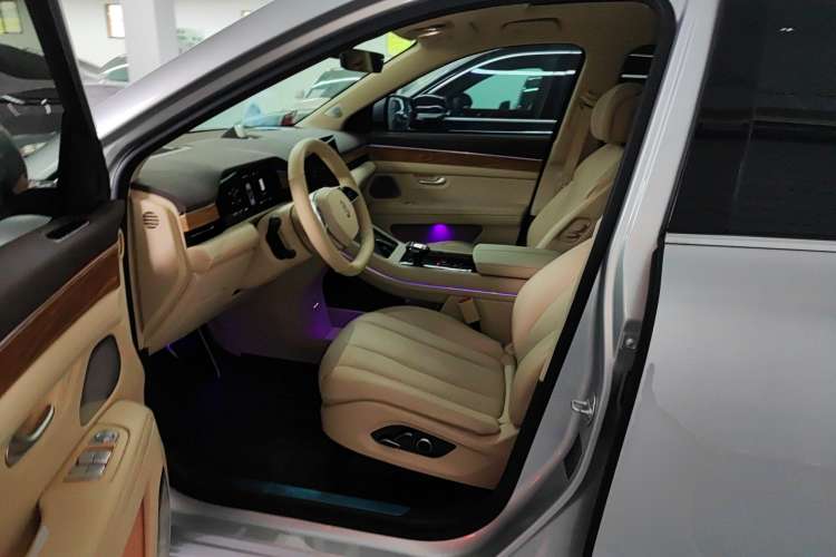 Used Hima AITO M7 2024 1.5T Intelligent Driving Rear-Drive Max Edition 5 Seats
