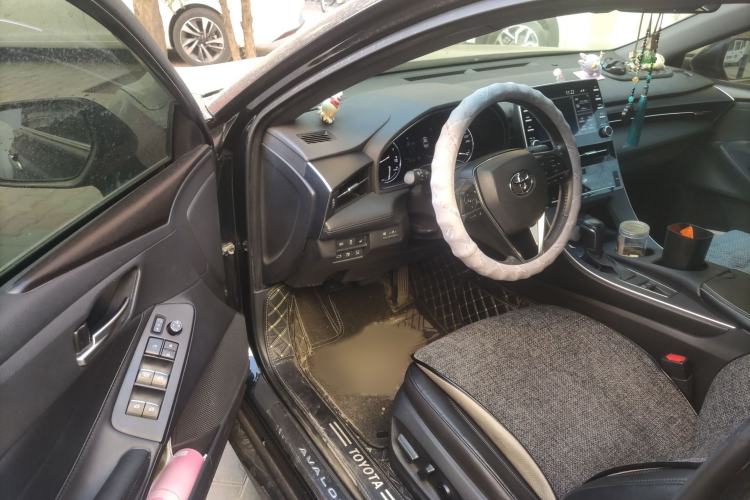 Used Toyota Avalon 2019 2.0L XLE Premium Edition China VI