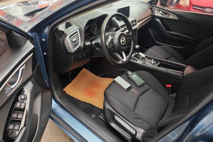 Used Mazda Mazda 3 Axela 2017 Sedan 1.5L Automatic Luxury Model Emission Standard China V