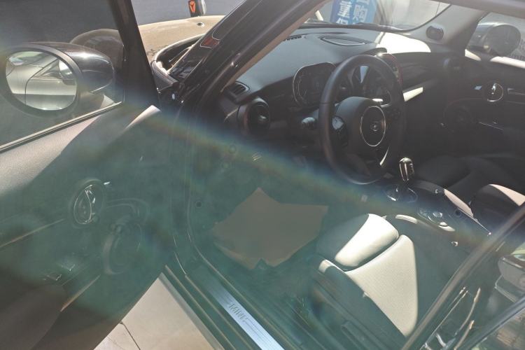 Used  MINI 2023 1.5T COOPER Artist Five-Door Edition
