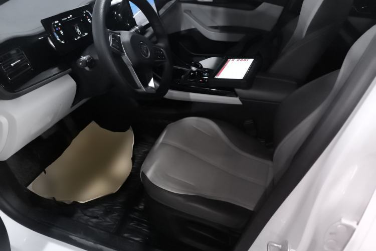 Used BYD Qin PLUS 2024 HONOR Edition DM-i 55KM Leading Model
