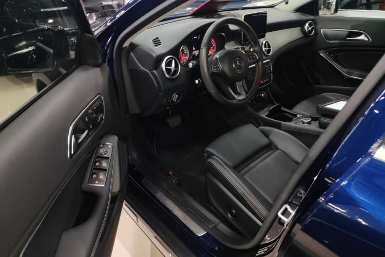 Used Mercedes-Benz GLA 2016 GLA 200 Fashion Model