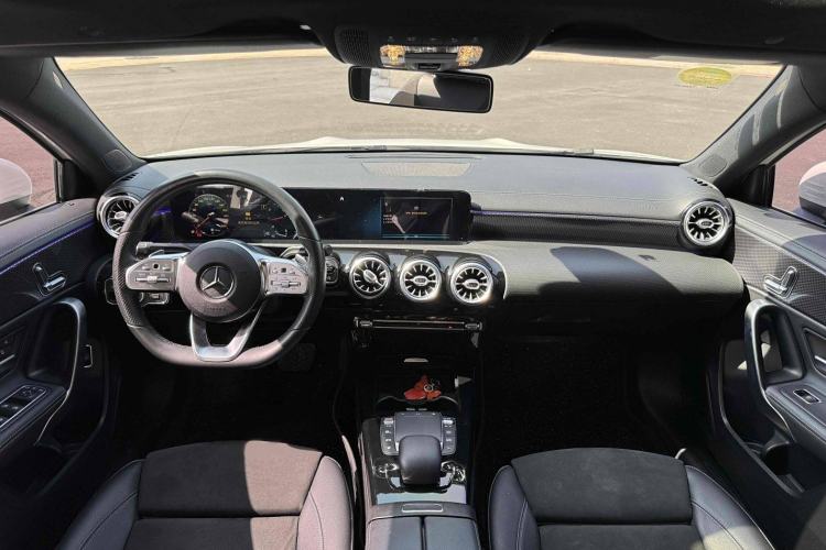 Used Mercedes-Benz A-Class 2021 A 200 L Sport Sedan Fashion Model
