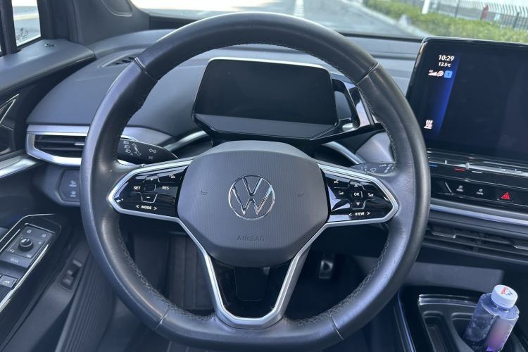 Used Volkswagen ID.4 CROZZ 2021 Long-Range Lite PRO Two-Wheel Drive Version
