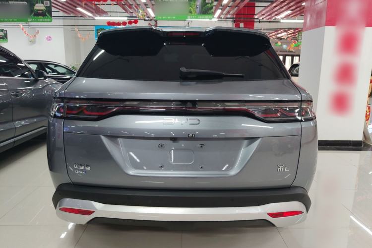 Used BYD Song L DM-i 2024 112 km Leading Edition
