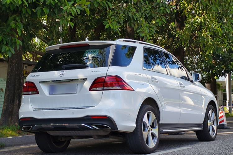 Used Mercedes-Benz GLE 2018 GLE 320 4MATIC Luxury Collection Edition
