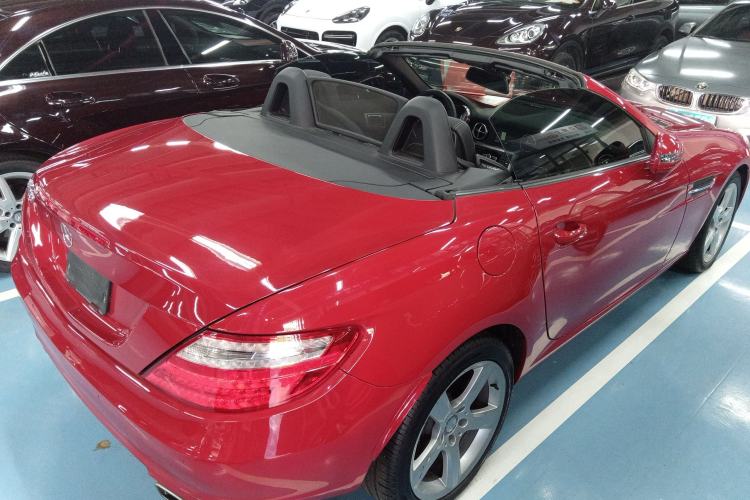 Used Mercedes-Benz SLK-Class 2011 SLK 200 Fashion Model
