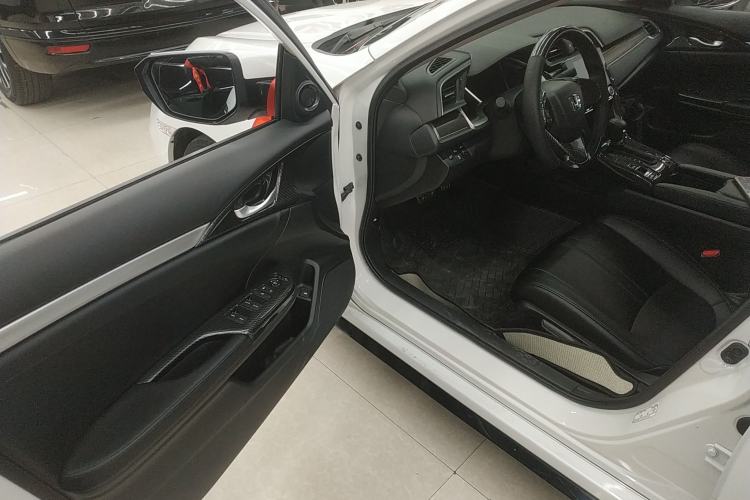 Used Honda Civic 2019 220TURBO CVT Dynamic Edition China VI Emission Standard