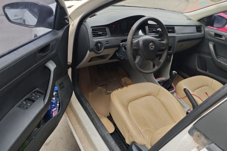 Used Skoda Rapid 2013 1.4L Manual Enjoyment Model