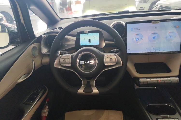 Used BYD Dolphin 2025 420km Free Edition
