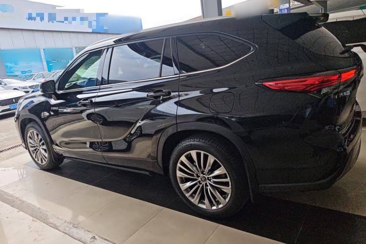 Used Toyota Highlander 2022 Dual-Engine 2.5L Four-Wheel Drive Prestige Version 7 Seats